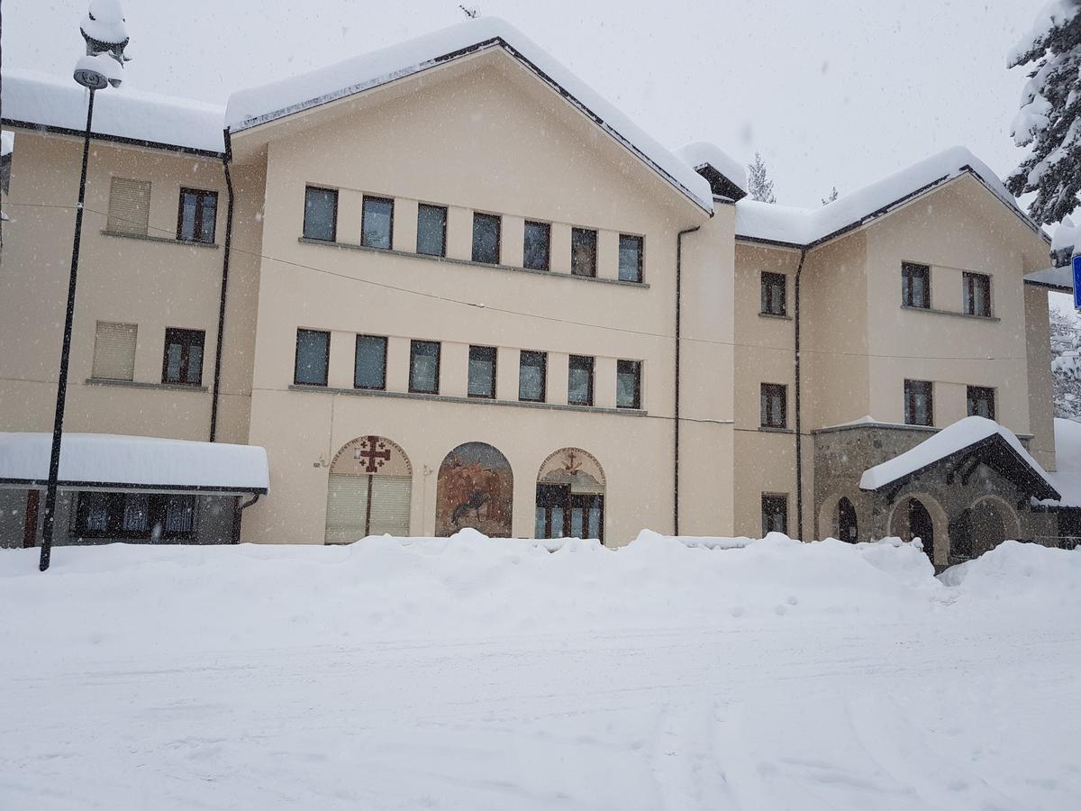 Casa San Francesco Hotel Bardonecchia Exterior photo