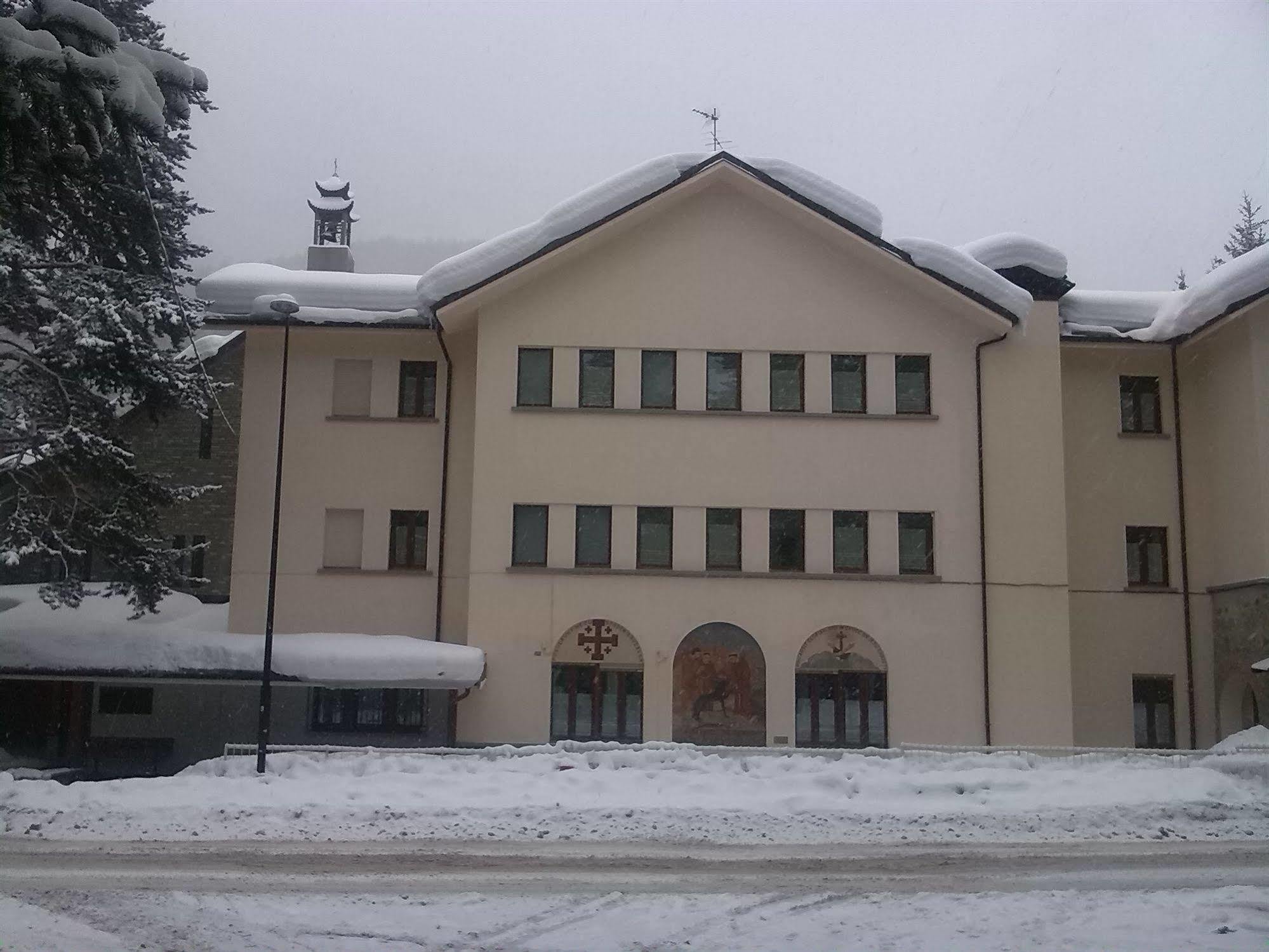 Casa San Francesco Hotel Bardonecchia Exterior photo